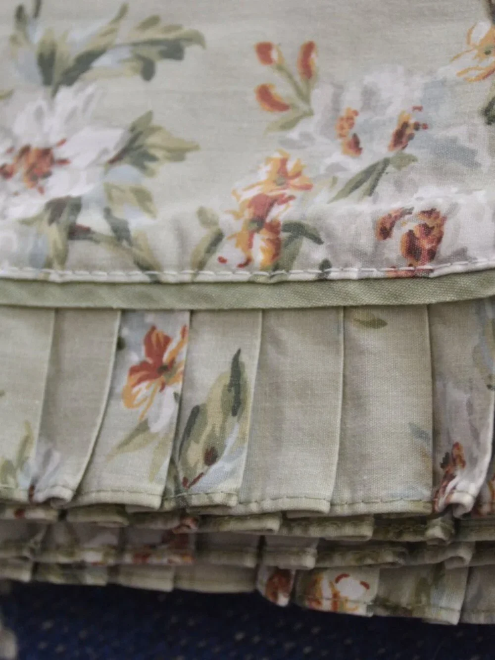 4 pc Waverly Garden Room Pleated/Ruffle Carolina Gardens Magnolia Sheet Set